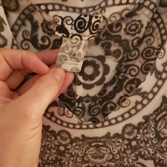 long blouse - Picture 2 of 4